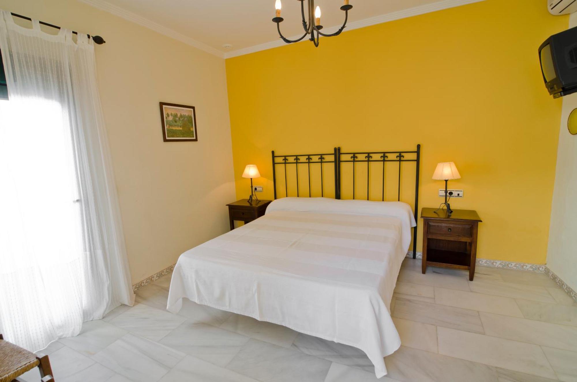 Hostal Sixto Rota Bagian luar foto
