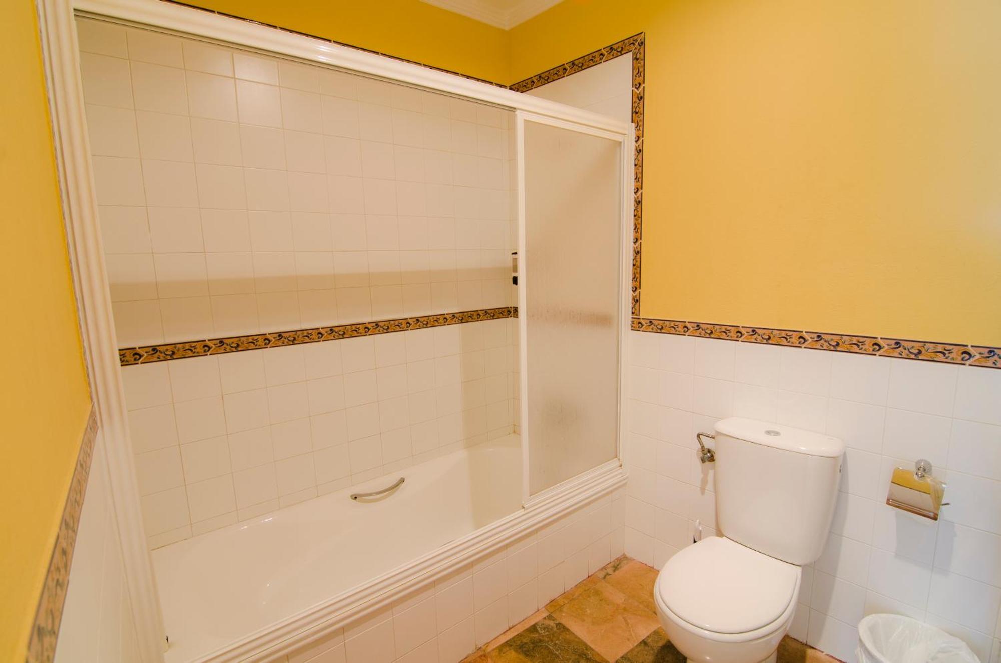 Hostal Sixto Rota Bagian luar foto