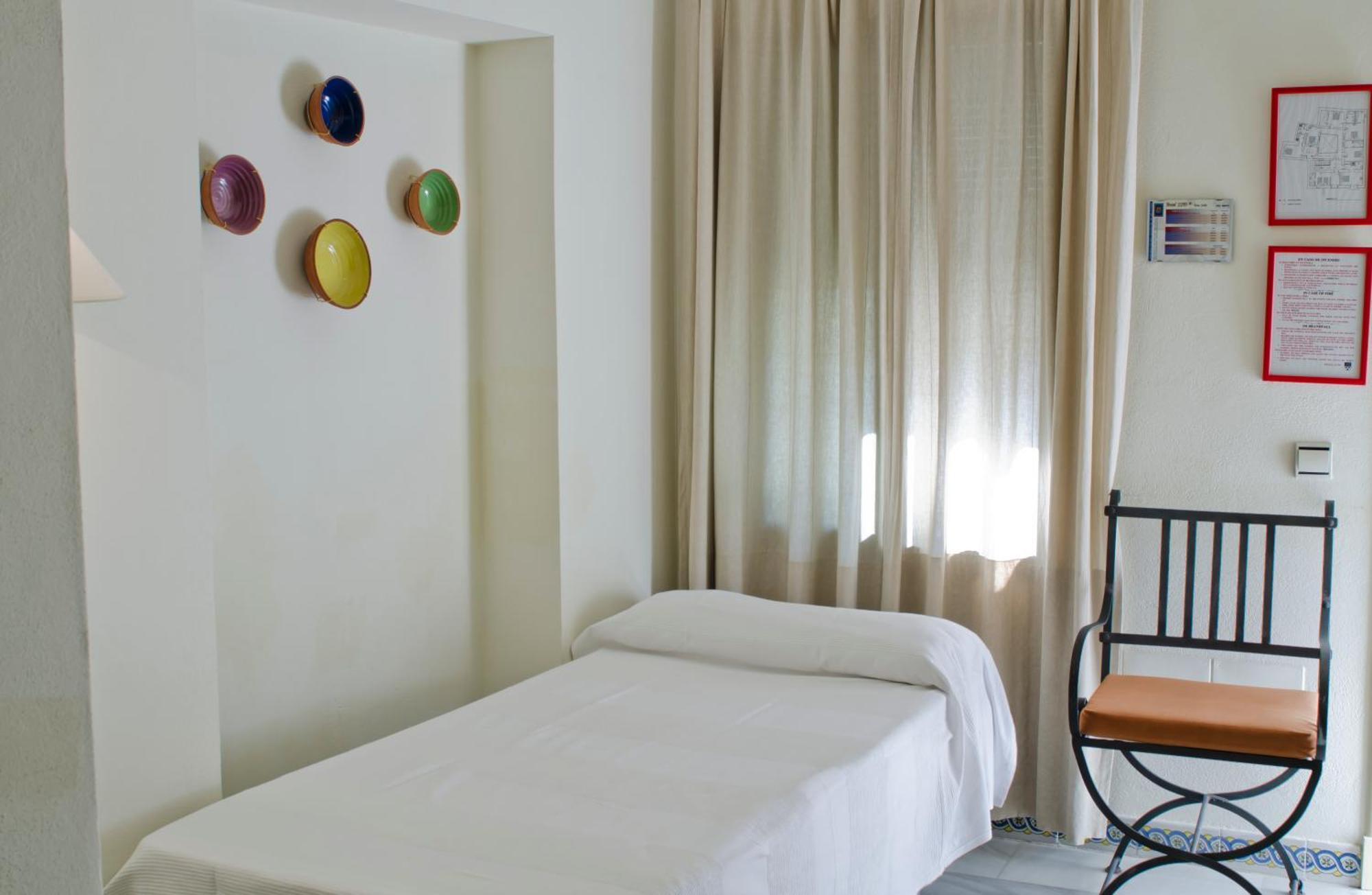 Hostal Sixto Rota Bagian luar foto