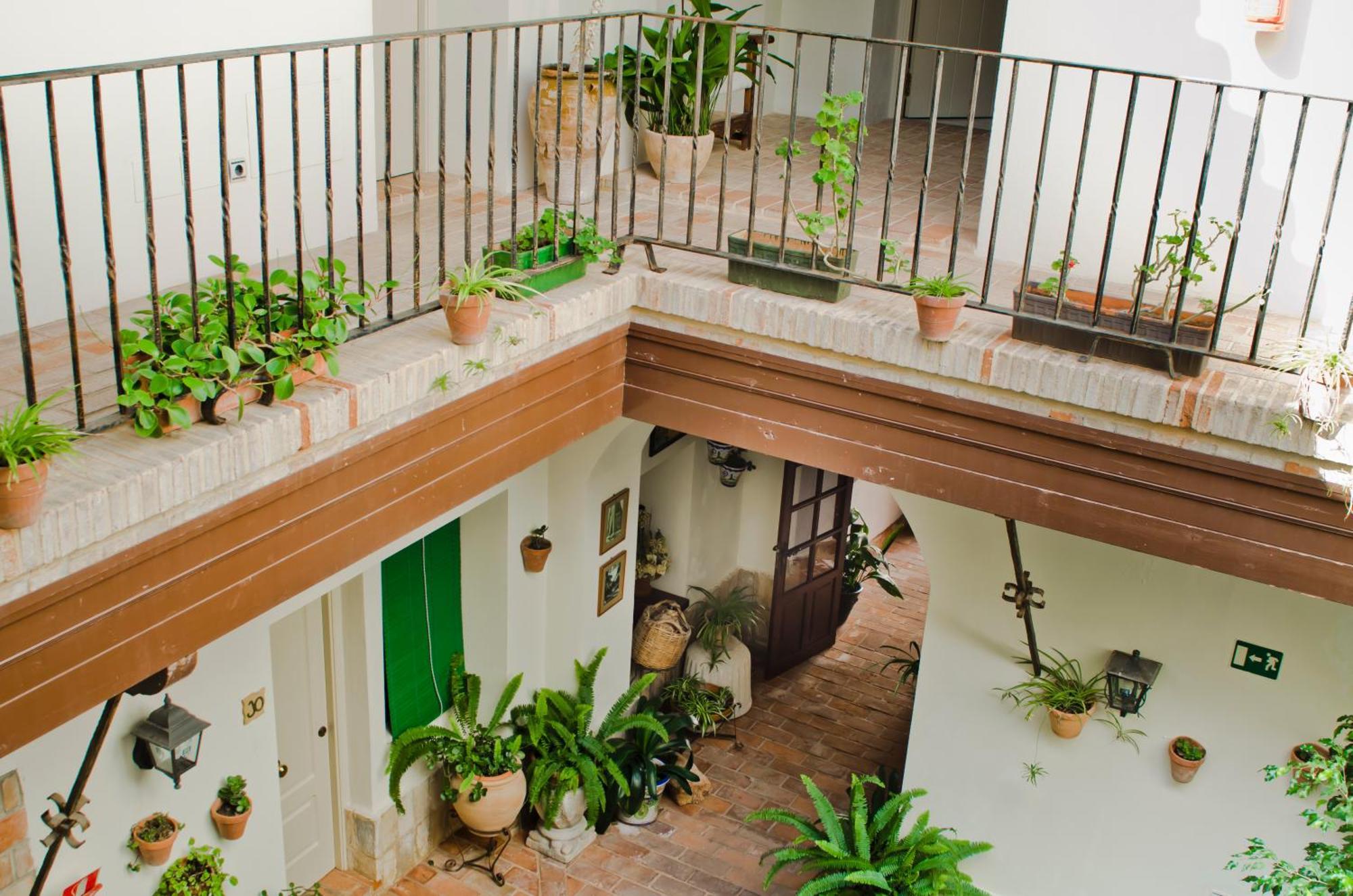 Hostal Sixto Rota Bagian luar foto