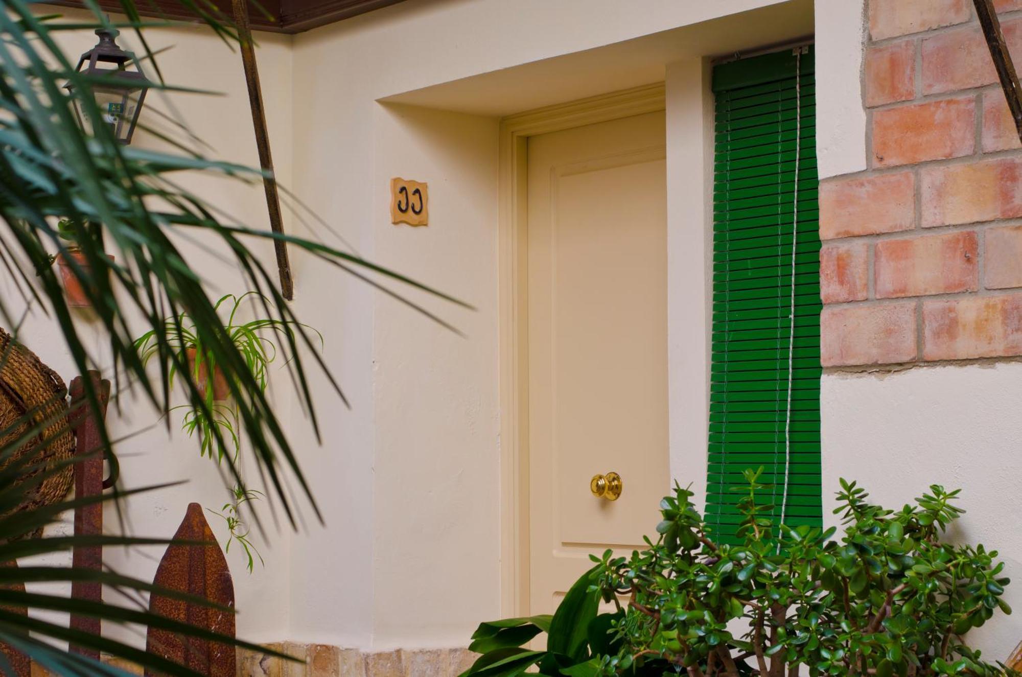 Hostal Sixto Rota Bagian luar foto